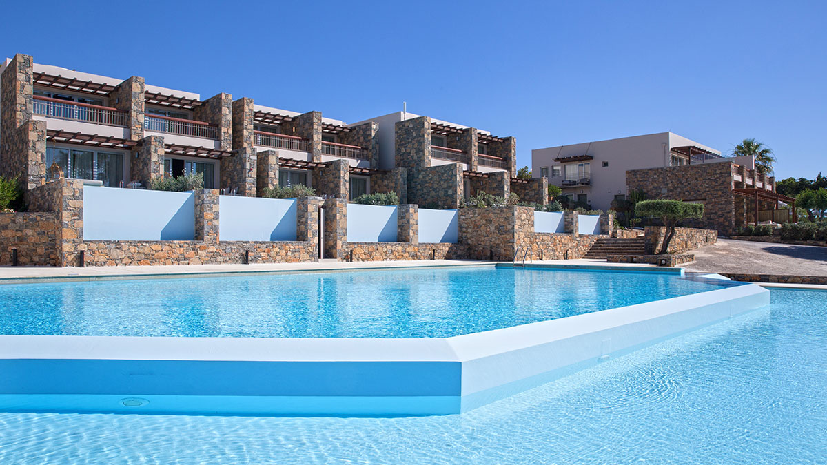 Zeus Eleva Mirabello Bay